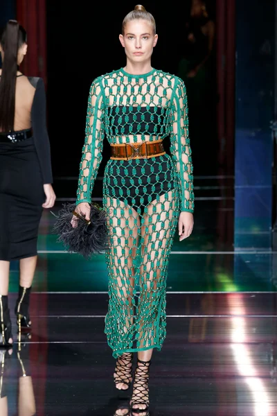 Look 48